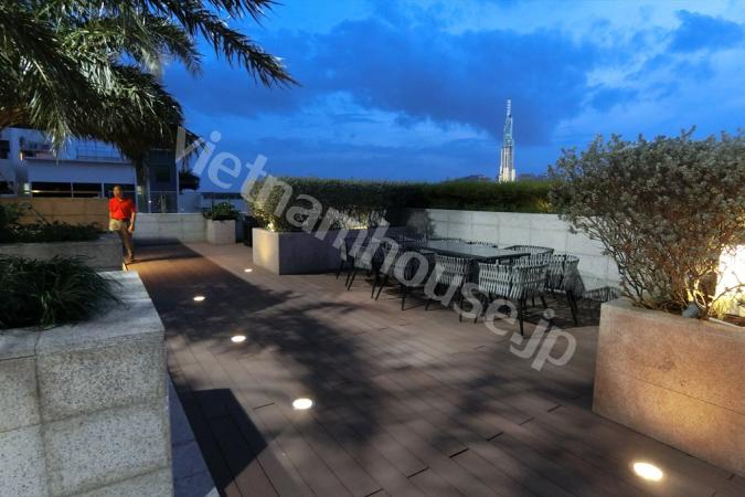 この階の居住者限定テラスあり！