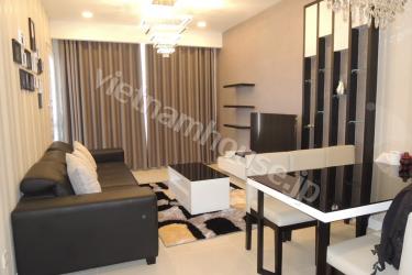 モノトーンなラグジュアリー3ベッドルーム