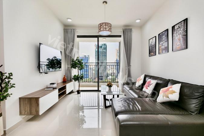 Colorful Tresor apartment with Bitexco view