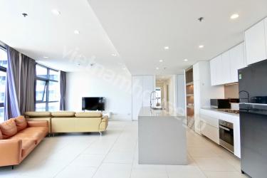 New City Garden with combined pool and city view