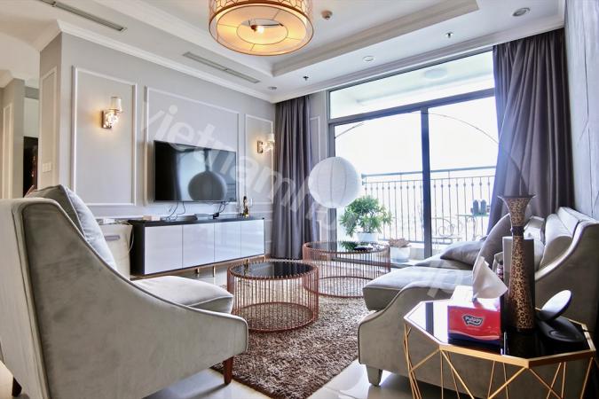 Cảnh sông thơ mộng ngay căn Vinhomes 4 phòng ngủ