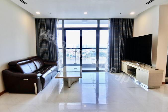 Ngôi nhà gia đình 4 phòng ngủ với cảnh sông Sài Gòn từ xa