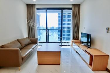 新築タワーマンション「Sunwah Pearl」のバスタブ付き2ベッドルーム