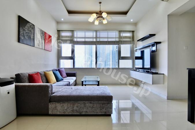 The charming of Saigon Pearl