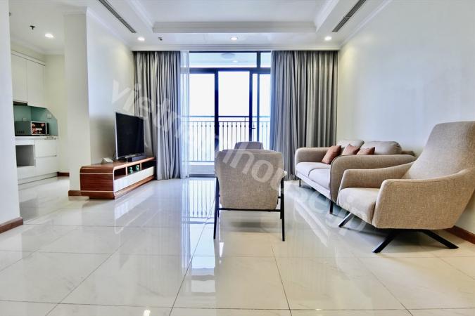 Tầm nhìn tuyệt đẹp ra sông Sài Gòn và công viên cây xanh