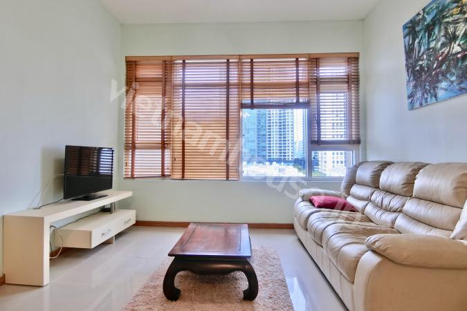 Elegant 2 bedrooms in Saigon Pearl