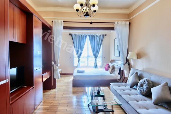 Manor 2 corner studio apartment