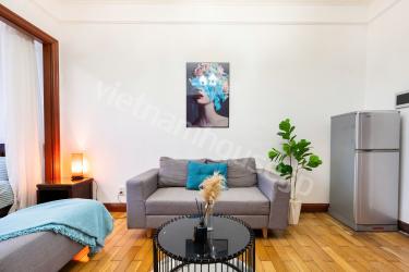 The Manor – Convenient location for shopping