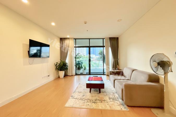 Spacious 1-Bedroom City Garden Apartment with Minimalist White Design