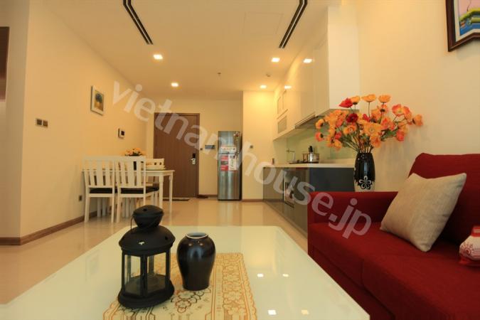 Phòng khách rộng rãi và tuyệt vời tại căn hộ Vinhome Central Park Bình Thạnh.