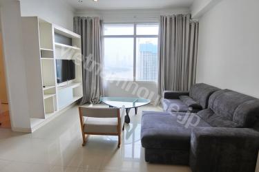 白基調のシンプル家具サイゴンパール