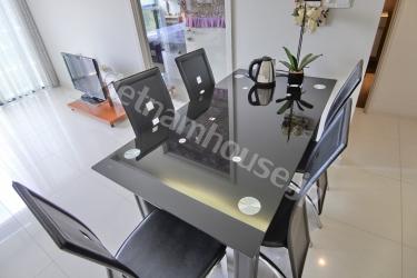 Quite green garden beside apartment City Garden 