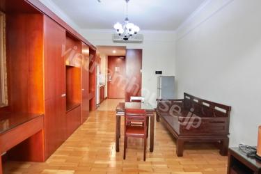 Even the discerning guests will fall in love with this Manor apartment