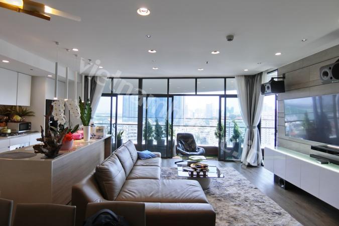 Palatial CIty Garden apartment you cant get your eyes off