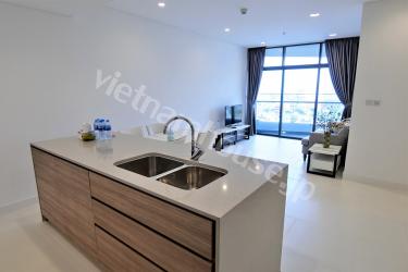 Outstanding City Garden apartment in a recently built tower