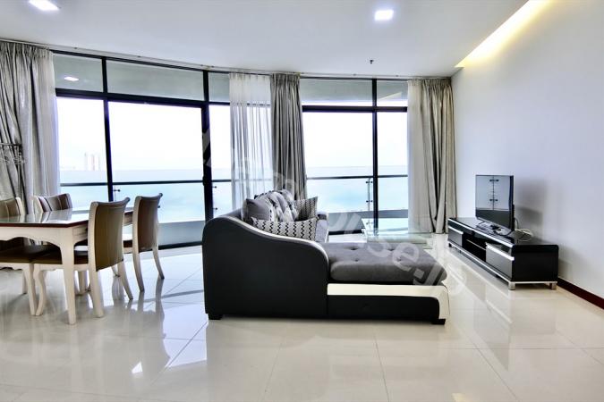 CITYGARDENの白基調2LDK