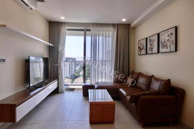 Luxurious brown 2-bedroom apartment