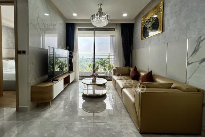 Modern Midtown 2 Bedroom Apartment