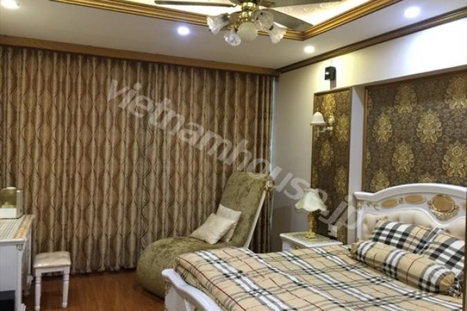 Beautiful furnished apartment with nice terrace.