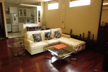 A Quiet Serviced Apartment In Dist 1