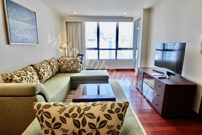 Sun-infused apartment with sleek design