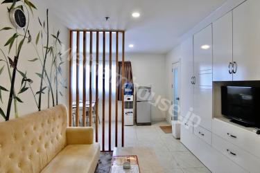 Special L-shaped lounge room and best furniture