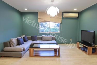 Service Apartment 3 Bedrooms On Quiet Street