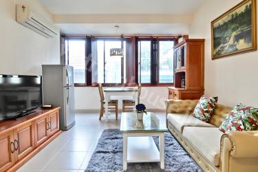 New service apartment at the end of the alley