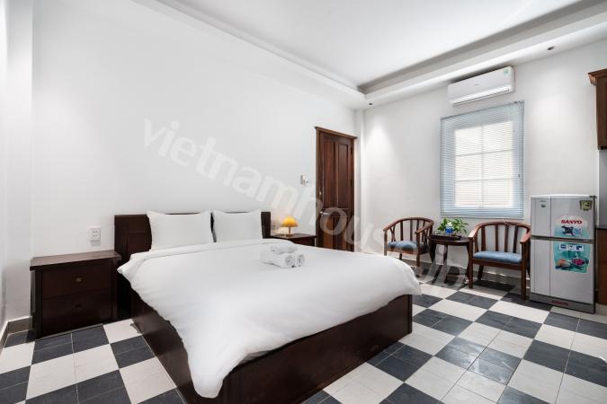 日本街すぐ近く・利便性抜群のサービススタジオ