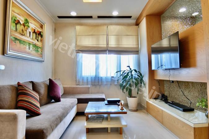 Nice Service Apartment on crowded Street