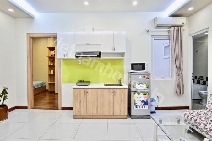 Renovated 1 bedroom apartment near Nhieu Loc canal