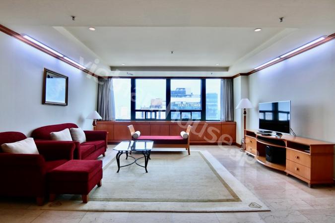 Premium and central location service apartment