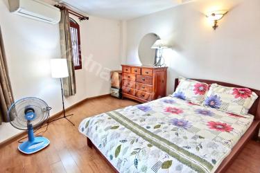 Loving the quite space near Le Thanh Ton, District 1.