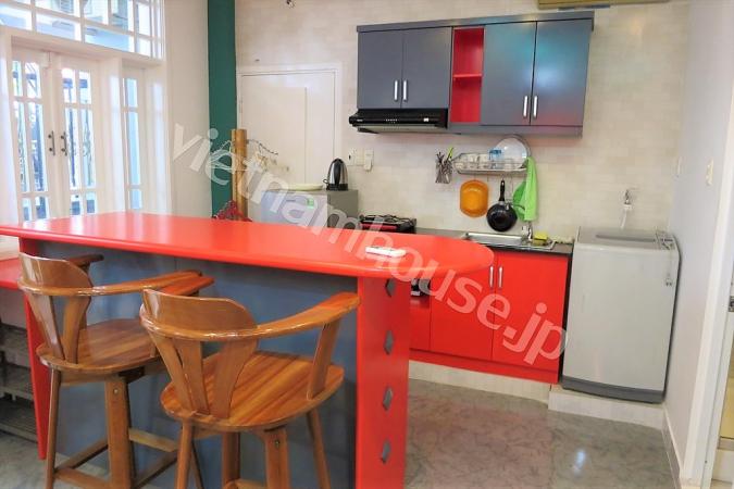 Colorful and stylish serviced apartment near the CBD