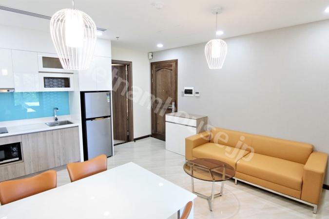 The green of the trees in the middle of District 1