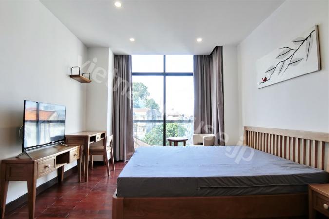Sleek and sophisticated apartment just minutes away from Le Van Tam park
