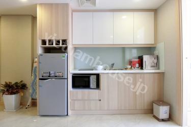 Well-executed serviced apartment near two central districts