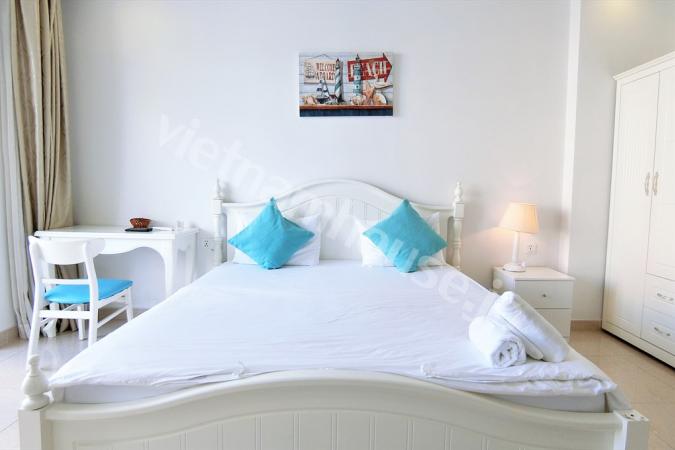 Nice sky view with sunlight flowing to serviced apartment