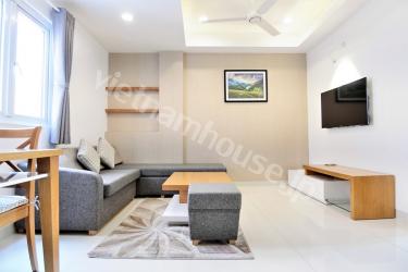 Marvelously spacious apartment is on a rental market now