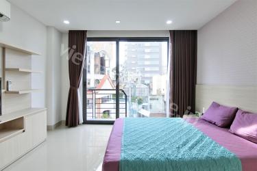Stylish studio including nice balcony in District 1
