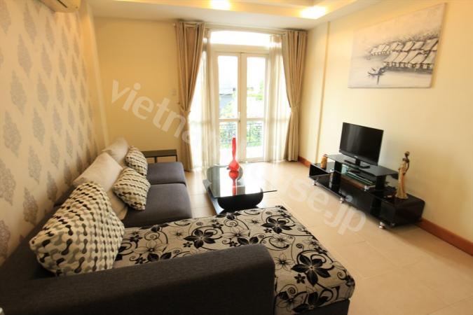 Full sunlight in nice apartment, 