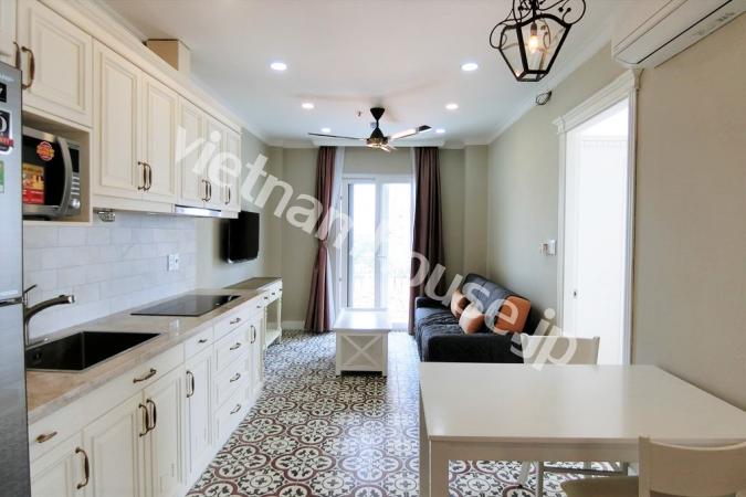 洋風オシャレなプール+ジム付きサービスアパート