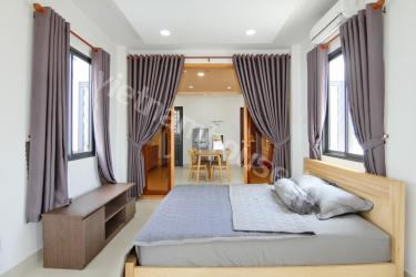 New design and beautiful views of serviced apartment District 2