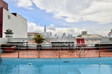 プールジム付、格安2LDKサービスアパート