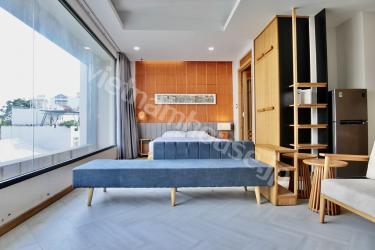 採光抜群のサービスアパートメント