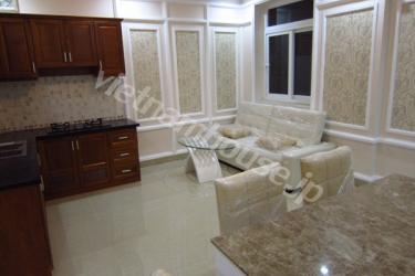 New beautiful serviced APT in Dist.3