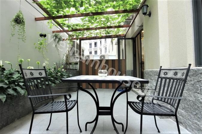 Green place for living at luxury serviced apartment in Binh Thanh District.