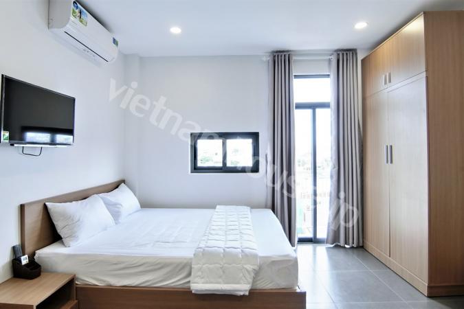 Feeling the fresh air flooded in this serviced apartment