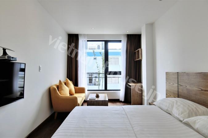 Kitchen ahead of bathtub - a special feature in apartment