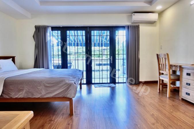 Enormous balcony for entertaining during any seasons